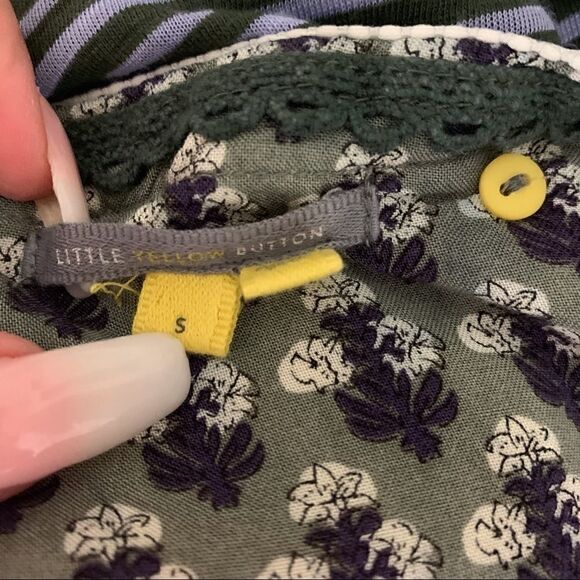 Anthropologie Little Yellow Button Mix Pattern Top - Picture 7 of 9